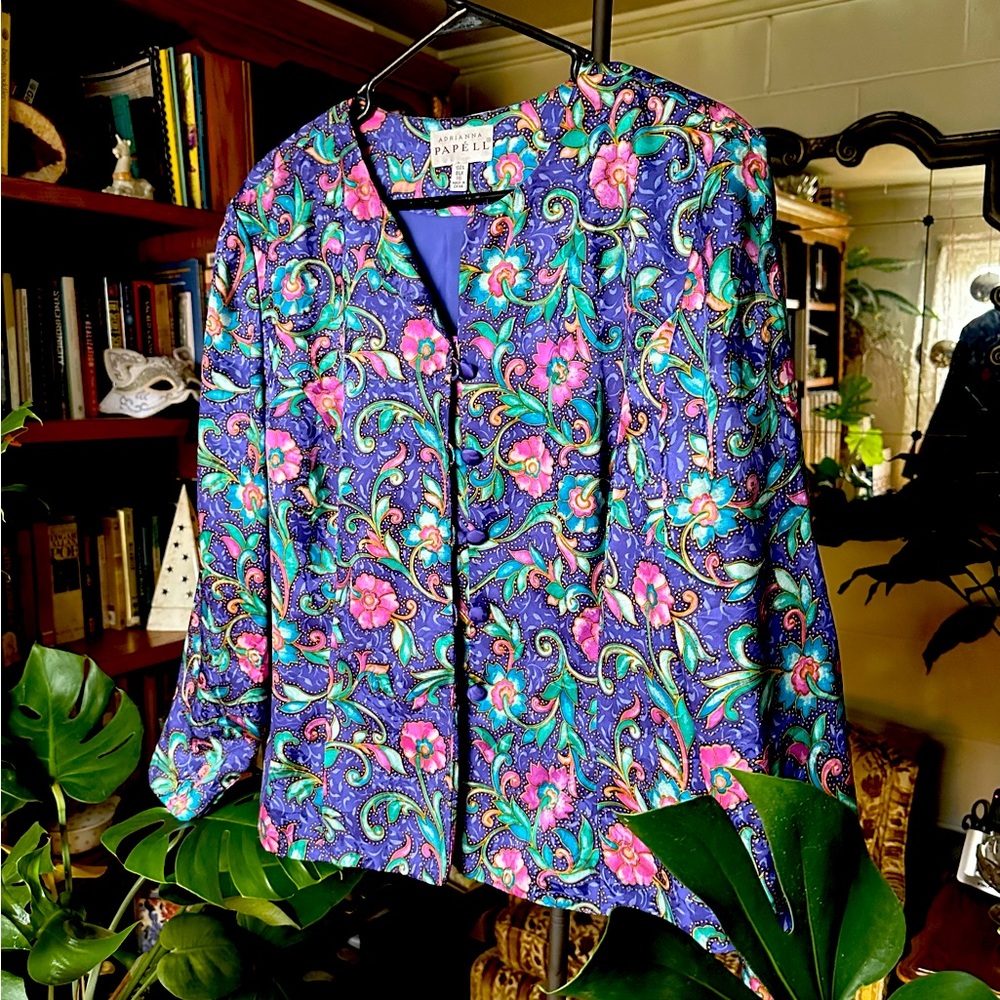 Adrianna Papell Boutique gorgeous vintage floral 100% silk collarless blazer